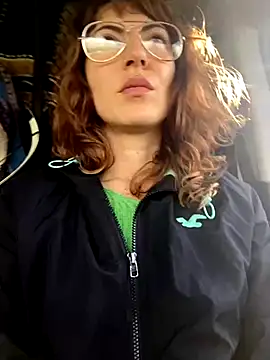 ClementineLapine online show from 11-15-25, 10:30