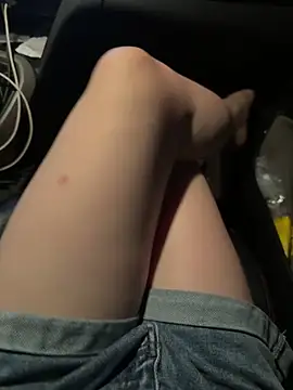 Meii-meyy online show from 10-19-25, 03:59