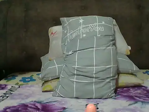 petite sexy21 online show from 07-09-26, 03:18