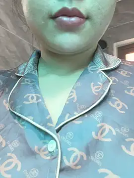 -Luxury online show from 02-28-26, 01:05