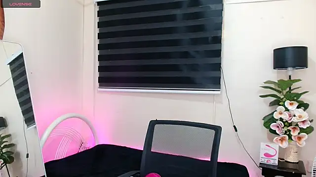 angelaxmonroe online show from 09-24-25, 02:51