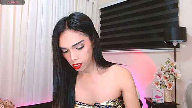 angelaxmonroe online show from 11-18-25, 05:05