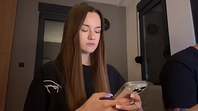 Snapshot of TenDouble chatting on 09-19-25, 11:20 TenDouble online show from 09-19-25, 11:20