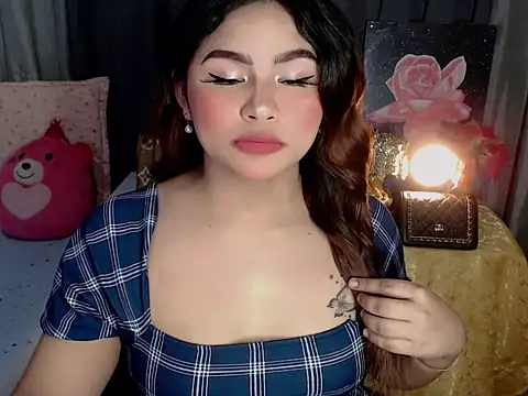 Snapshot of Candice_cummer chatting on 10-03-25, 05:58 Candice cummer online show from 10-03-25, 05:58