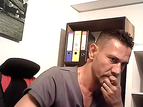 Snapshot of mastercharisma35 chatting on 05-15-26, 12:25 mastercharisma35 online show from 05-15-26, 12:25