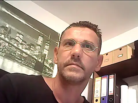 Snapshot of mastercharisma35 chatting on 09-22-25, 10:21 mastercharisma35 online show from 09-22-25, 10:21