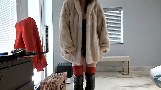 foxyroxymilf online show from 11-17-25, 11:47