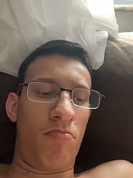 Snapshot of safadezanunes2 chatting on 09-23-25, 06:37 safadezanunes2 online show from 09-23-25, 06:37