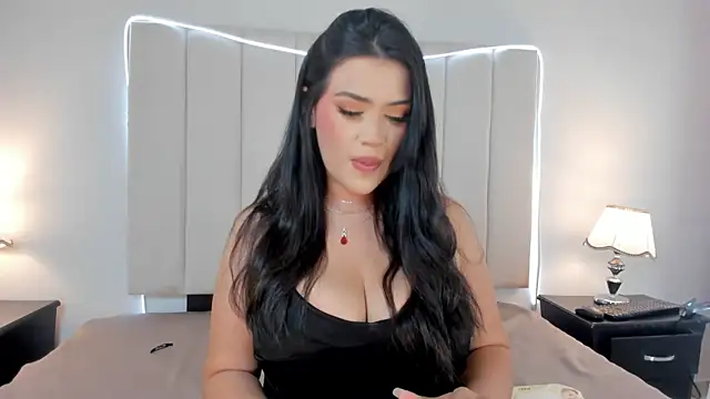 Snapshot of InnaVolkova chatting on 05-27-26, 02:02 InnaVolkova online show from 05-27-26, 02:02