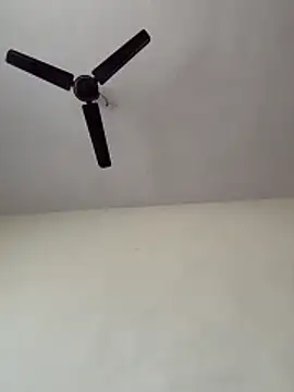 Snapshot of shreyas79 chatting on 12-22-25, 10:04 shreyas79 online show from 12-22-25, 10:04