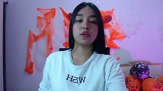 kyra fox  online show from 10-14-25, 01:34