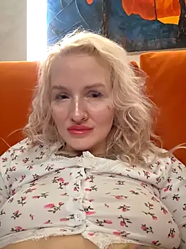 Snapshot of KateMonroe chatting on 04-29-26, 09:10 KateMonroe online show from 04-29-26, 09:10