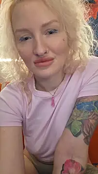 Snapshot of KateMonroe chatting on 04-23-26, 09:49 KateMonroe online show from 04-23-26, 09:49