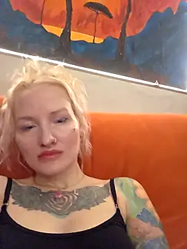 Snapshot of KateMonroe chatting on 04-22-26, 09:43 KateMonroe online show from 04-22-26, 09:43