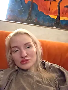 Snapshot of KateMonroe chatting on 05-10-26, 10:44 KateMonroe online show from 05-10-26, 10:44