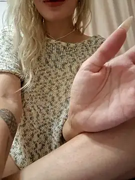 KateMonroe online show from 10-13-25, 09:16