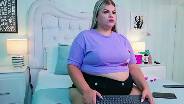 KiimBrooks online show from 12-19-25, 11:12