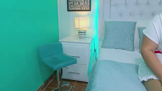 KiimBrooks online show from 10-16-25, 11:07