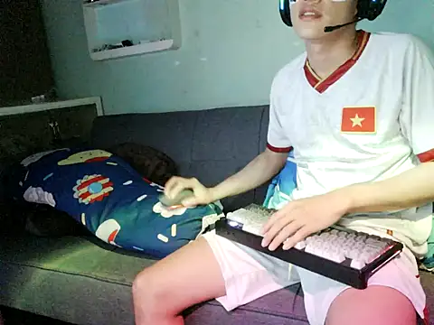 boyhigh1997 online show from 02-23-26, 05:57