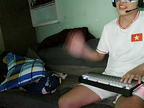 boyhigh1997 online show from 02-03-26, 02:44