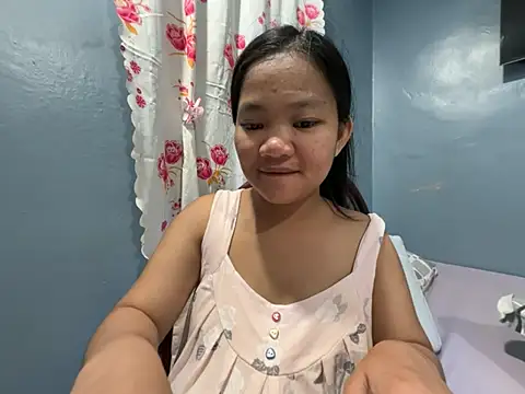 Snapshot of princess_janine chatting on 05-21-26, 02:03 princess janine online show from 05-21-26, 02:03