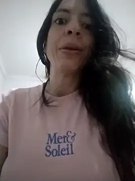 chicalunar24 online show from 11-15-25, 07:07