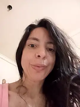 chicalunar24 online show from 02-05-26, 05:20