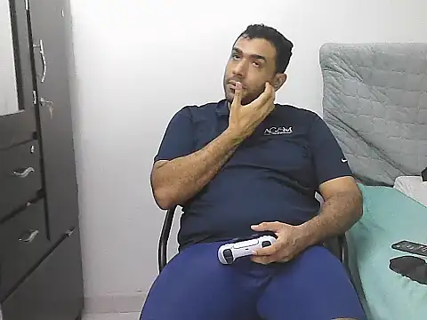 morenocabro10 online show from 04-10-26, 02:29