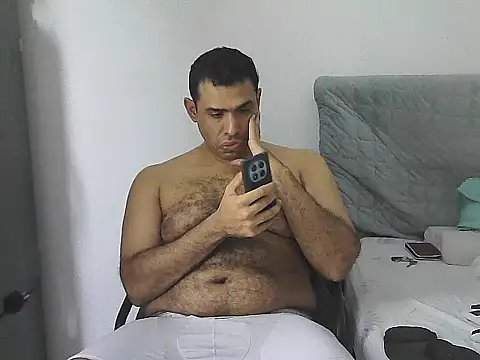 Snapshot of morenocabro10 chatting on 05-26-26, 01:58 morenocabro10 online show from 05-26-26, 01:58