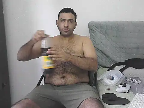 Snapshot of morenocabro10 chatting on 05-19-26, 01:56 morenocabro10 online show from 05-19-26, 01:56