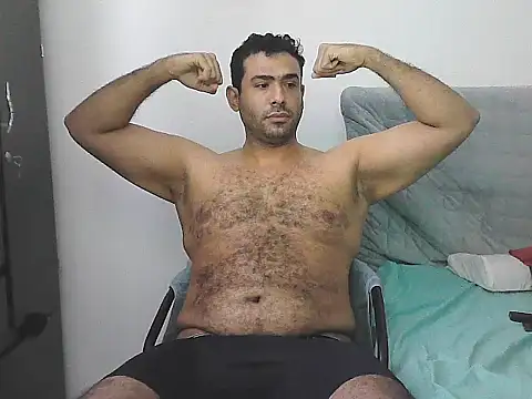 Snapshot of morenocabro10 chatting on 04-26-26, 05:32 morenocabro10 online show from 04-26-26, 05:32