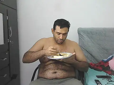 Snapshot of morenocabro10 chatting on 04-26-26, 03:59 morenocabro10 online show from 04-26-26, 03:59