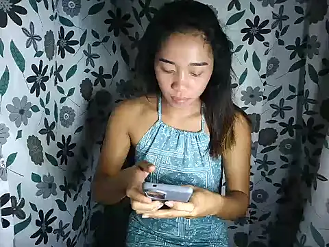 Virgen christine01 online show from 04-21-26, 10:27