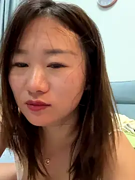 Snapshot of maomao_520 chatting on 09-21-25, 02:11 maomao 520 online show from 09-21-25, 02:11