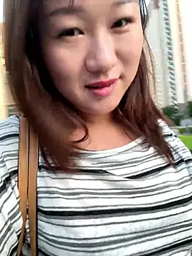 Snapshot of maomao_520 chatting on 10-11-25, 10:38 maomao 520 online show from 10-11-25, 10:38
