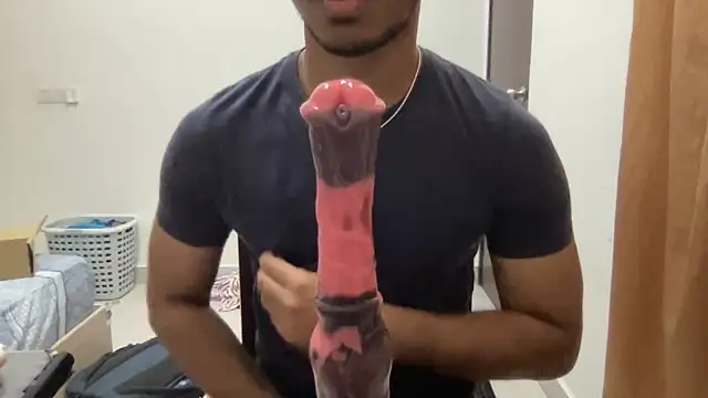 Hotmaskedboi online show from 02-10-26, 05:23