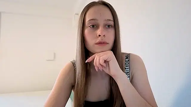 Snapshot of Kisacka chatting on 04-19-26, 05:03 Kisacka online show from 04-19-26, 05:03