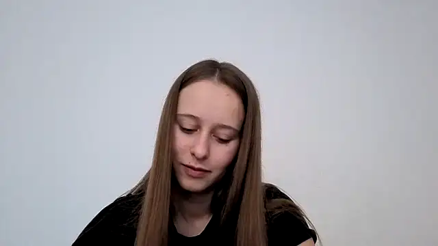Snapshot of Kisacka chatting on 10-26-25, 12:27 Kisacka online show from 10-26-25, 12:27