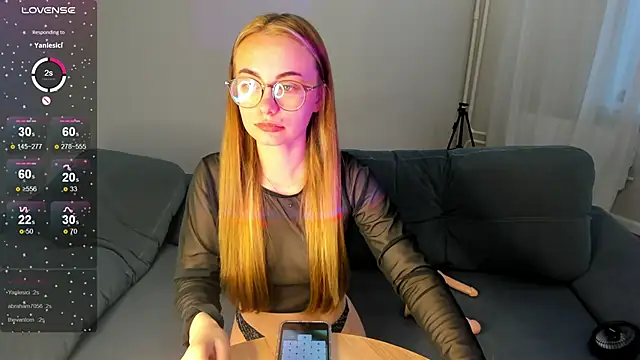 MewStella online show from 09-24-25, 02:40