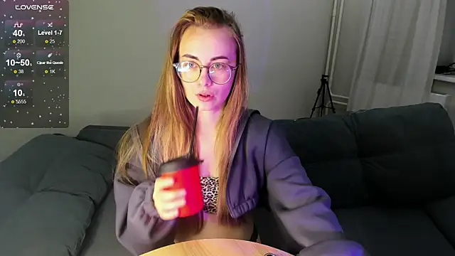 MewStella online show from 10-24-25, 11:37