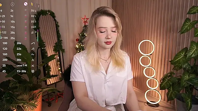 LauraWifeness online show from 12-22-25, 05:40