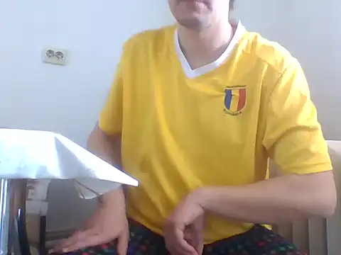 hugecock4u1990 online show from 01-12-26, 10:00