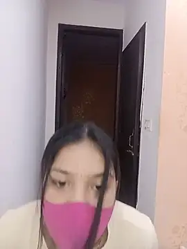 Snapshot of Cute_Rakhi8 chatting on 05-26-26, 05:38 Cute Rakhi8 online show from 05-26-26, 05:38