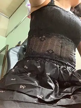 Snapshot of Mei-Mei89 chatting on 09-16-25, 03:13 Mei-Mei89 online show from 09-16-25, 03:13