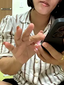 Snapshot of Mei-Mei89 chatting on 10-12-25, 01:12 Mei-Mei89 online show from 10-12-25, 01:12