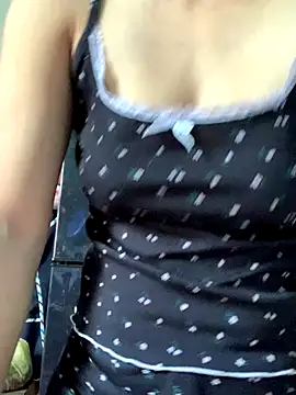 Snapshot of Mei-Mei89 chatting on 09-30-25, 01:11 Mei-Mei89 online show from 09-30-25, 01:11