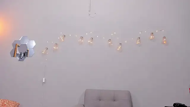 alianim online show from 11-22-25, 07:29