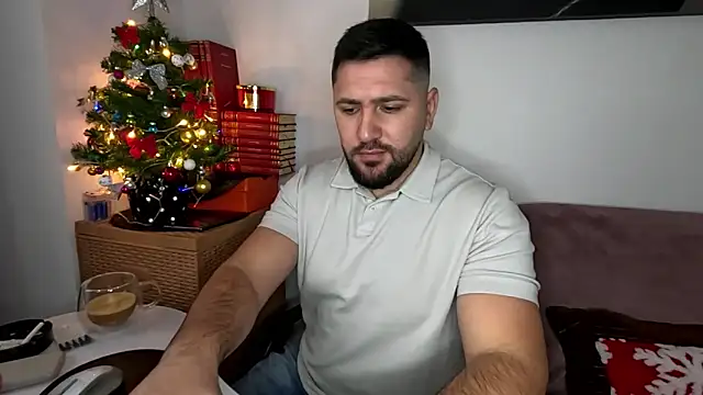 Gold Alpha Boy online show from 12-04-25, 09:52