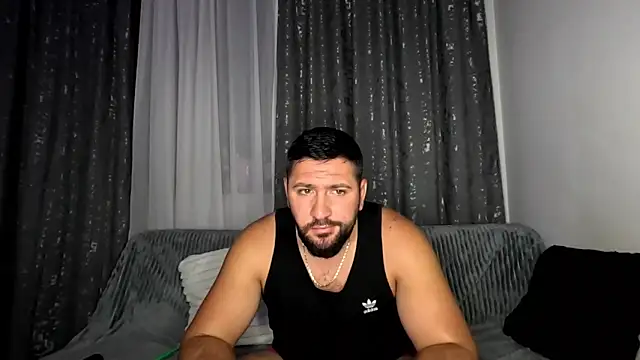 Snapshot of Gold_Alpha_Boy chatting on 09-22-25, 07:09 Gold Alpha Boy online show from 09-22-25, 07:09