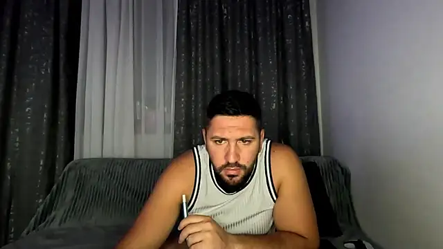 Snapshot of Gold_Alpha_Boy chatting on 09-19-25, 06:34 Gold Alpha Boy online show from 09-19-25, 06:34